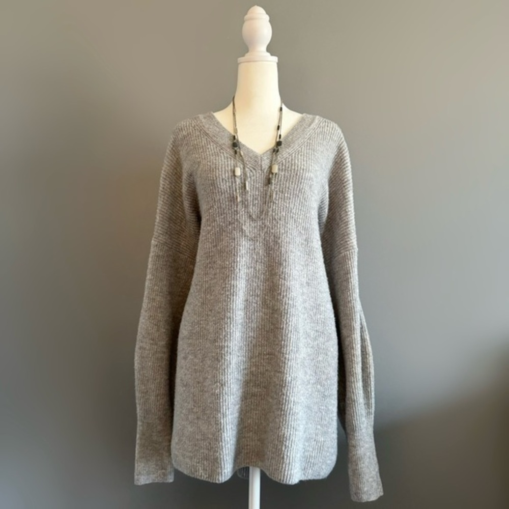 EUC Halogen Gray Chunky Knit Oversized V-Neck Sweater Size XL